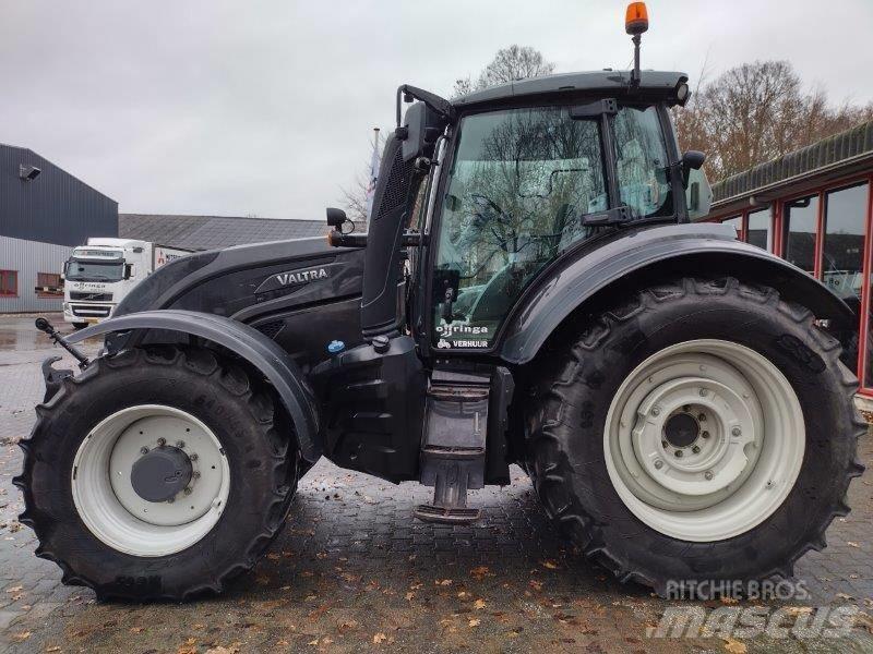 Valtra T 214 D Tractoare
