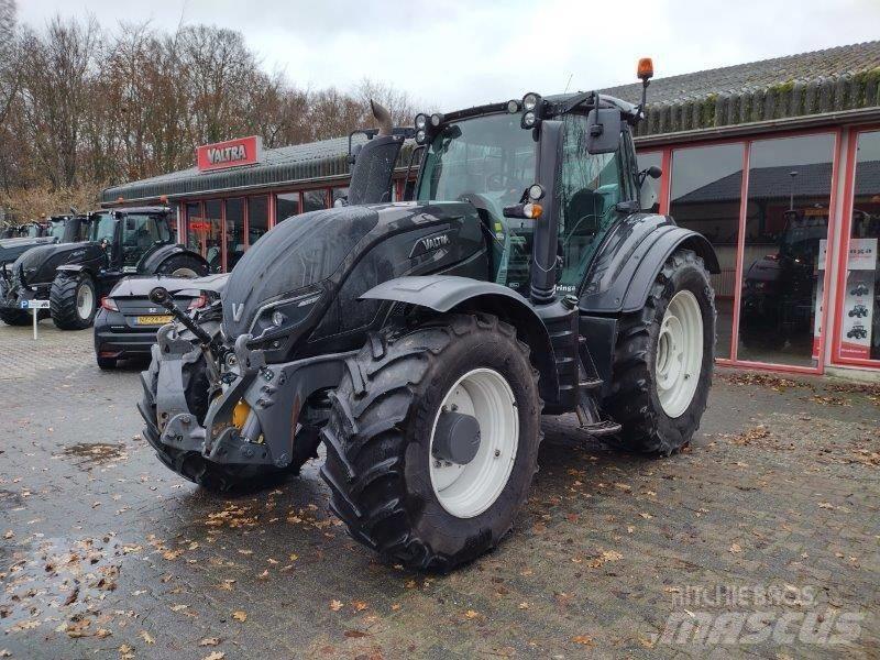 Valtra T 214 D Tractoare