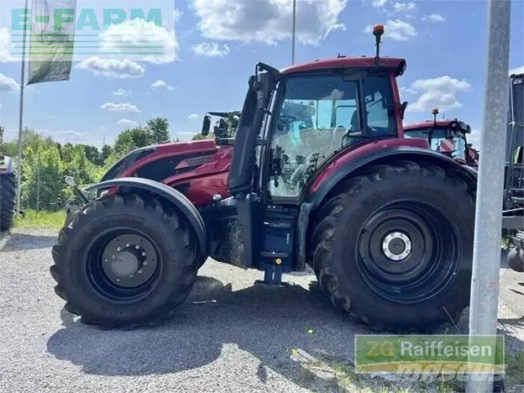 Valtra t 235 Tractoare