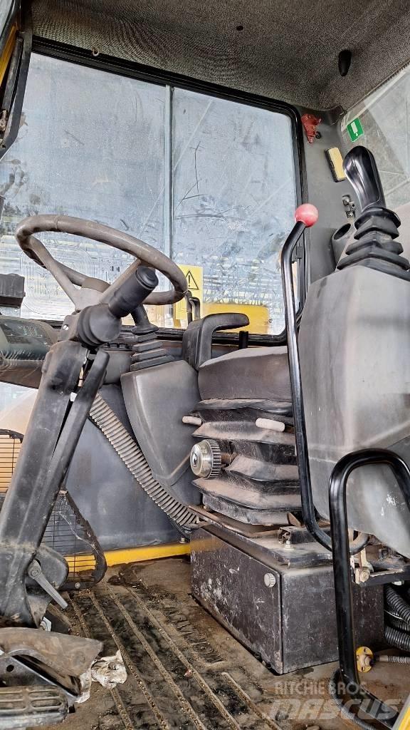 Komatsu PW 110 Excavatoare cu roti