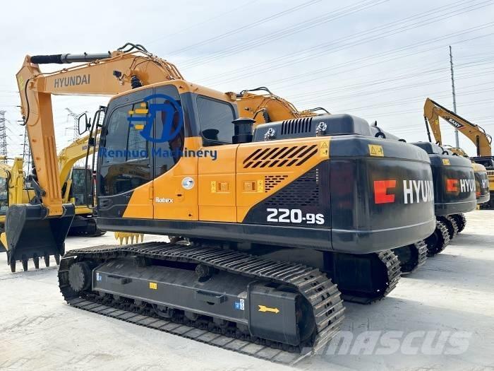 Hyundai R220LC-9S Excavatoare pe șenile
