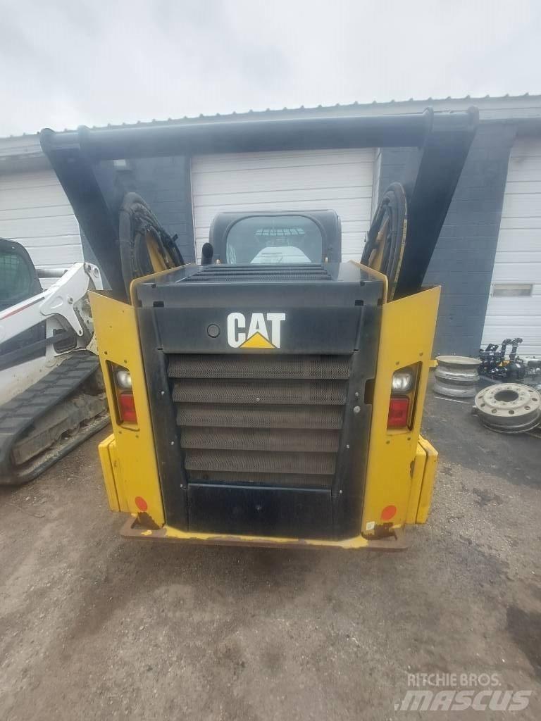 CAT 262D Mini incarcator