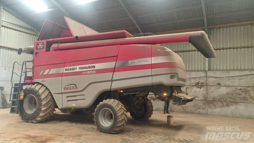 Massey Ferguson 9280 Combine de secerat
