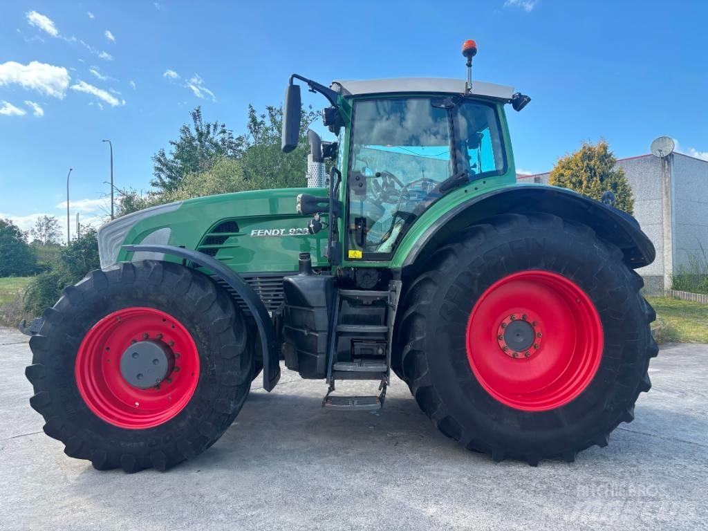 Fendt 933 Vario Tractoare
