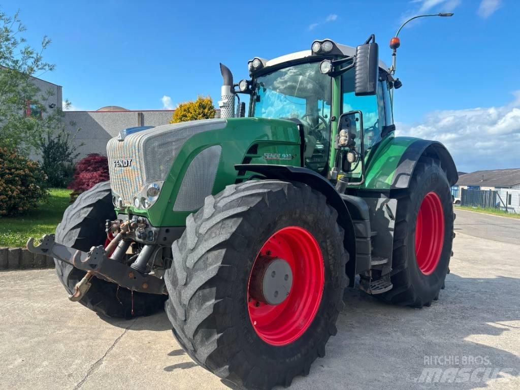 Fendt 933 Vario Tractoare
