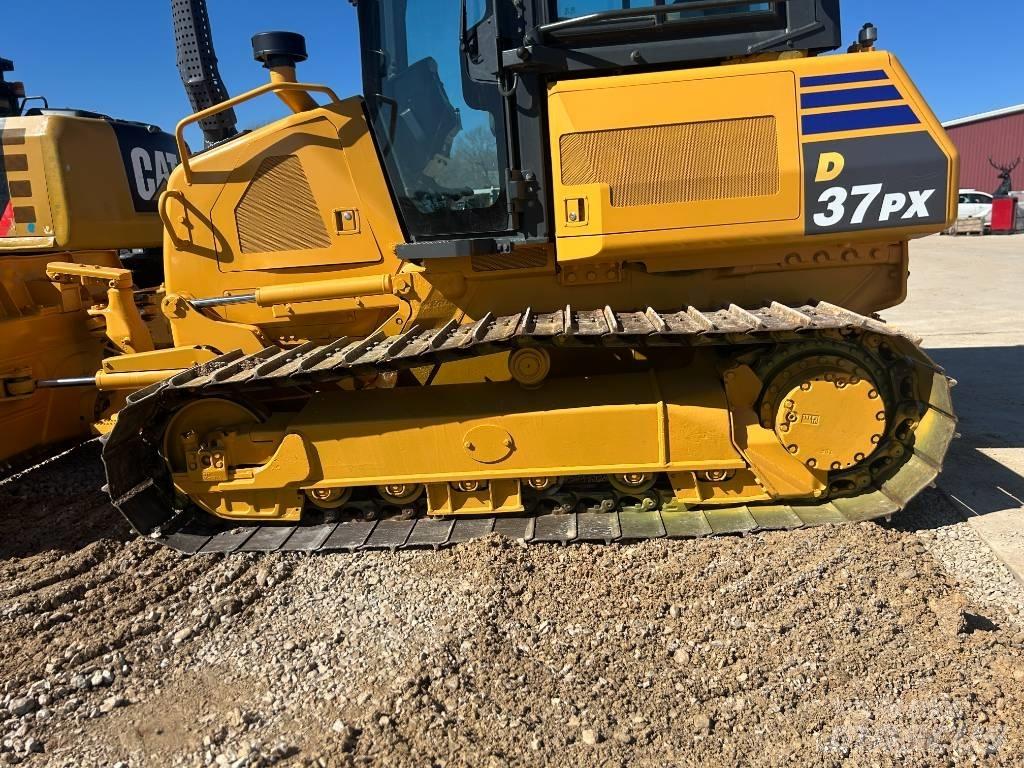 Komatsu D37PX-23 Buldozere pe senile