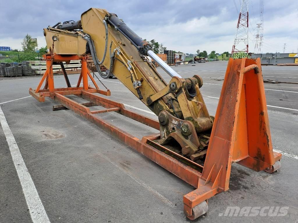CAT 330DL UHD Excavatoare de demolare