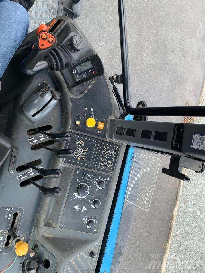 New Holland TM150 Tractoare