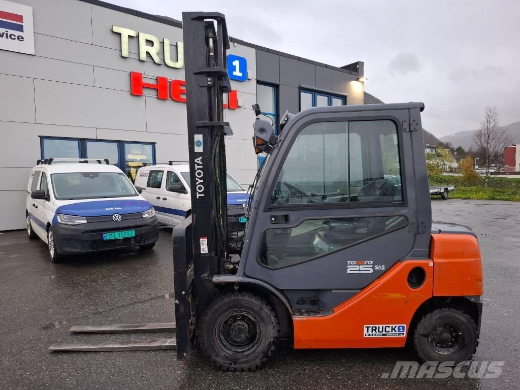 Toyota 02-8FDF25 Stivuitor diesel