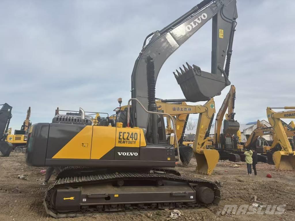 Volvo EC 240 Excavatoare pe șenile
