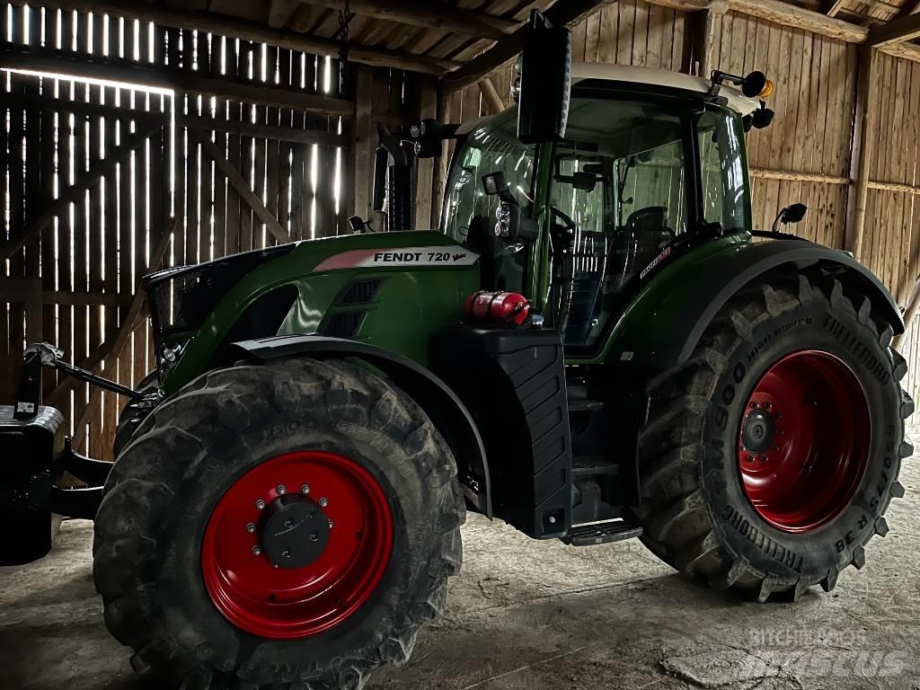 Fendt 720 Vario Tractoare