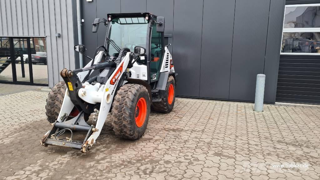 Bobcat L 75 Incarcator pe pneuri