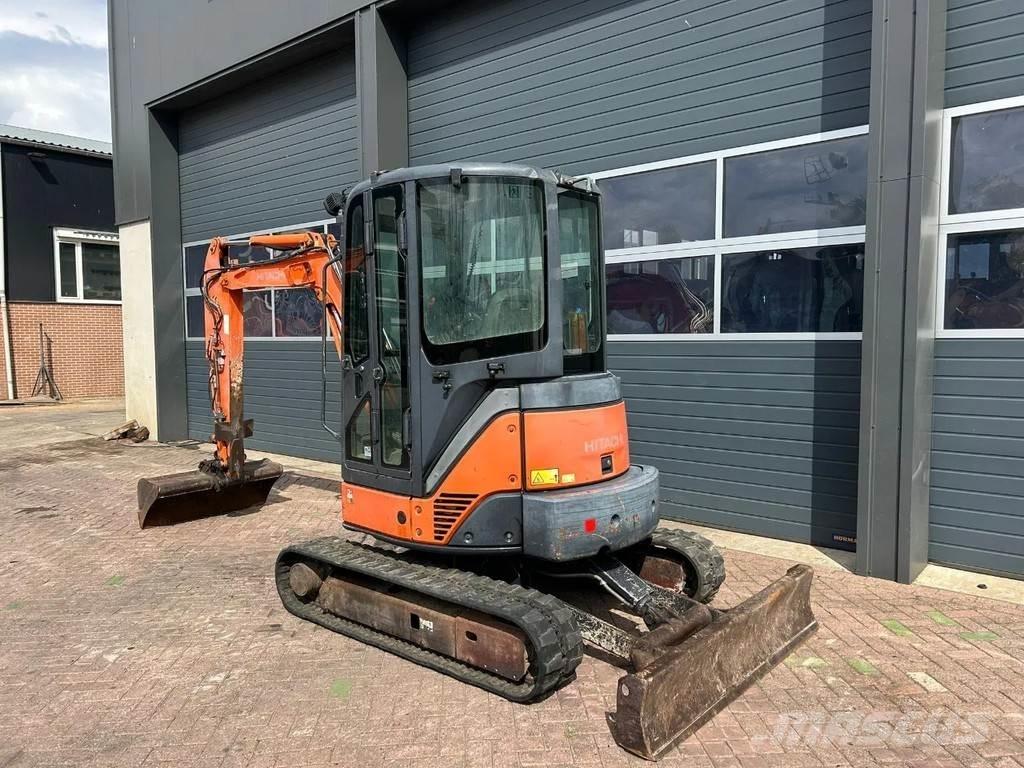 Hitachi ZX35U-2 Mini excavatoare < 7t