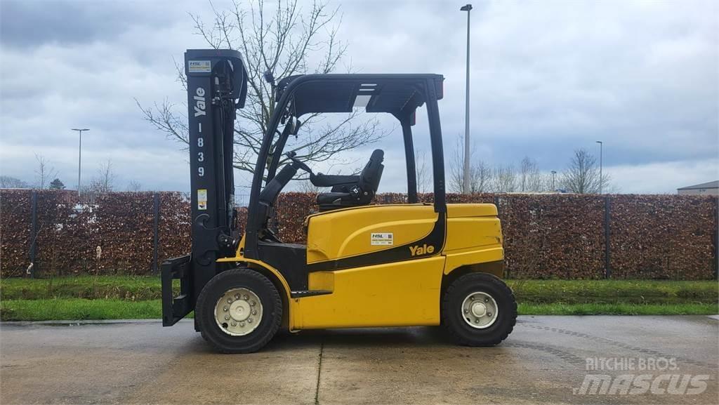 Yale ERP50VM Stivuitor electric