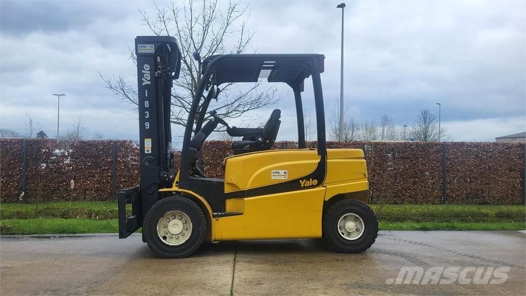Yale ERP50VM Stivuitor electric