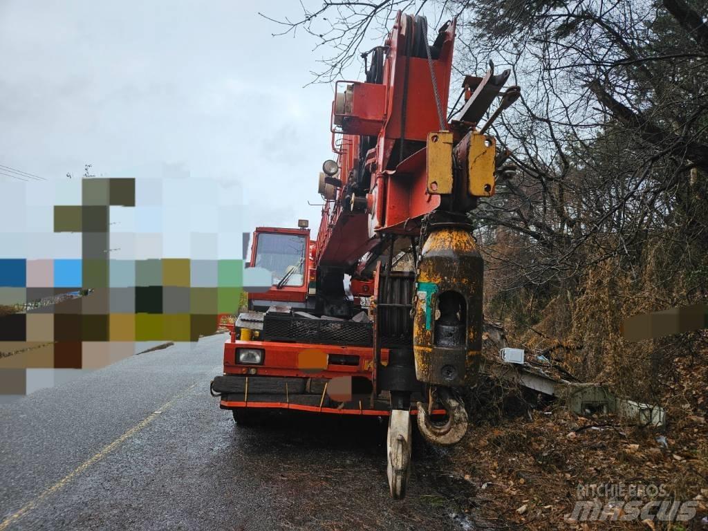 Kato SS 500 Macara teren accidentat