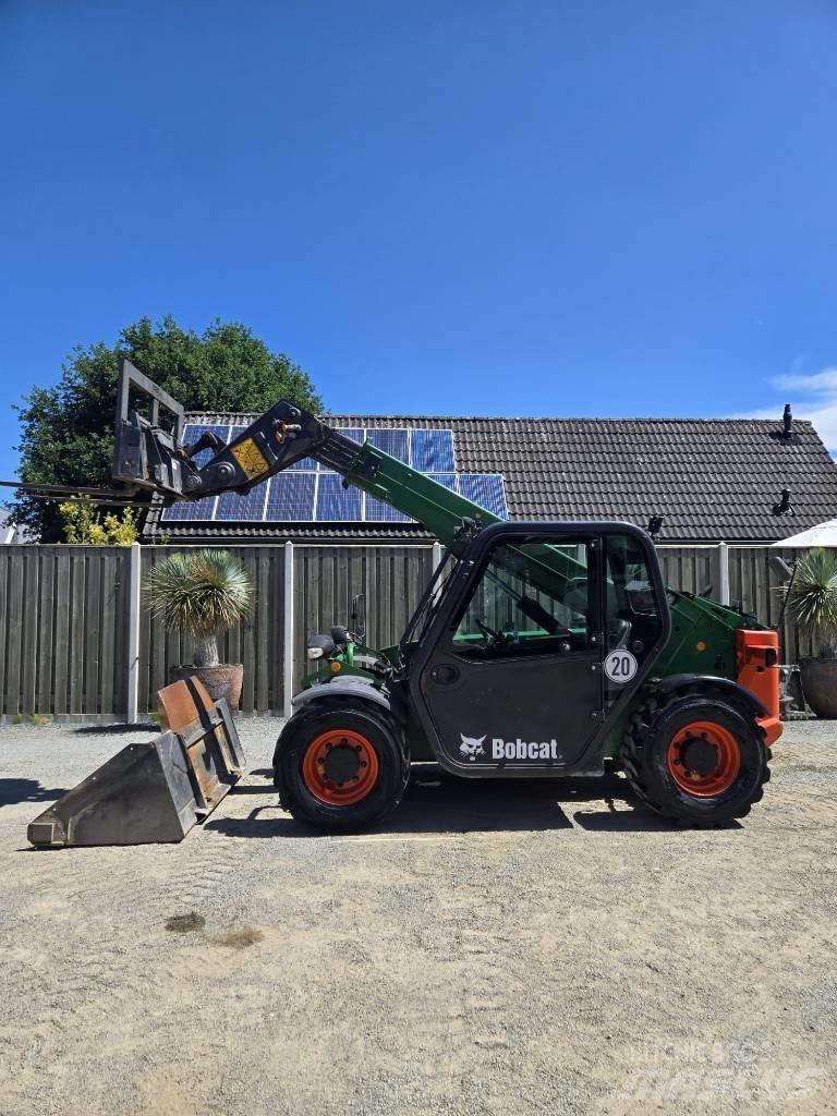 Bobcat T 2250 Stivuitoare telescopice