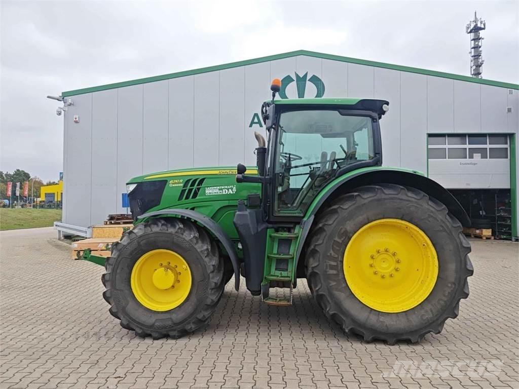 John Deere 6210R Tractoare