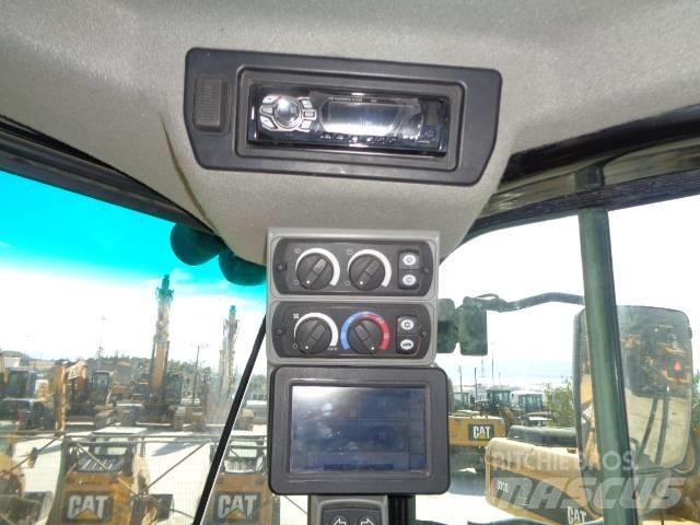 CAT 950M Incarcator pe pneuri