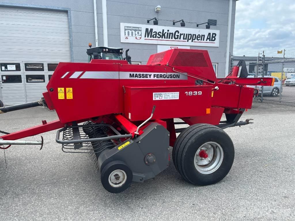 Massey Ferguson 1839 Baler dreptunghiular