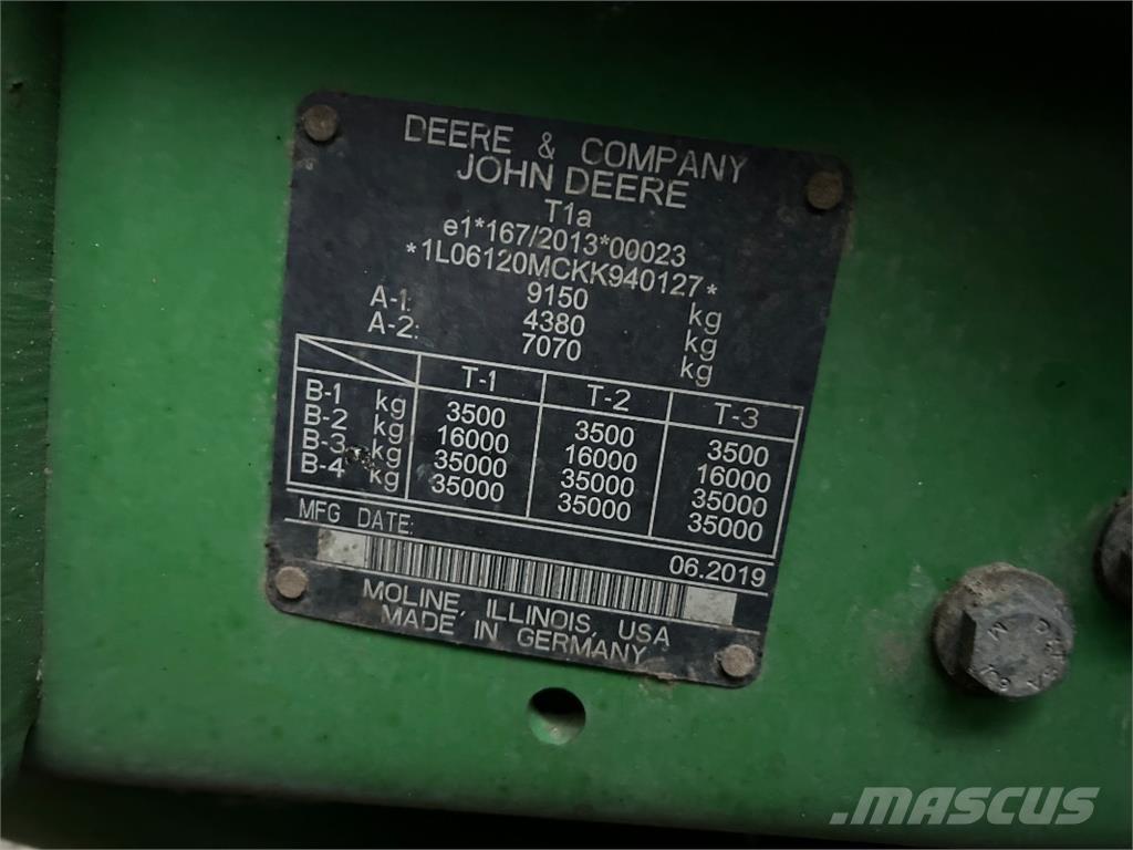 John Deere 6120M Tractoare