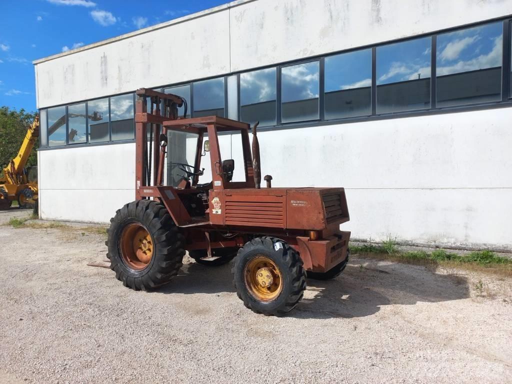 Manitou 4RM30G Stivuitor diesel