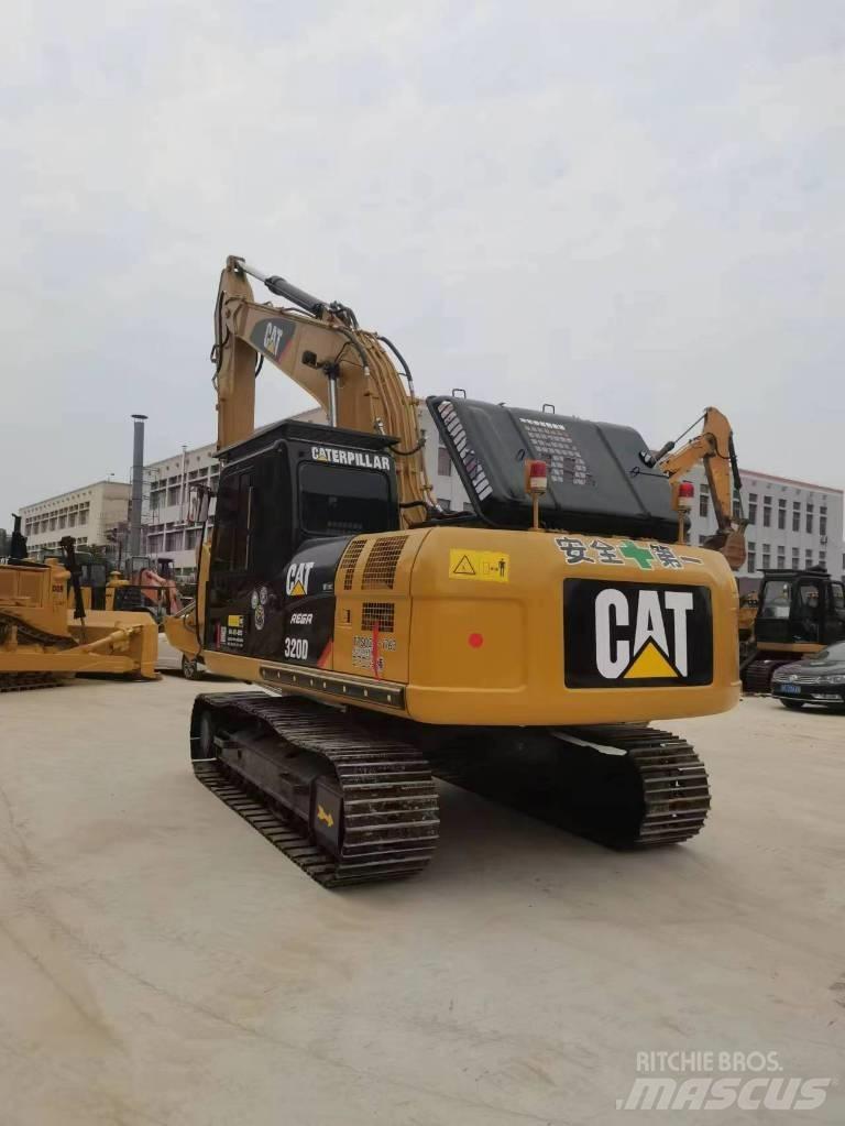 CAT 320 D Excavatoare pe șenile
