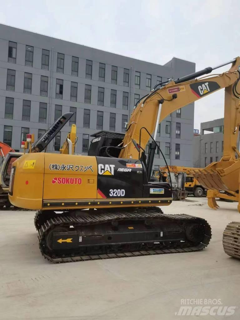 CAT 320 D Excavatoare pe șenile
