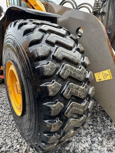 Volvo L 220 H Incarcator pe pneuri