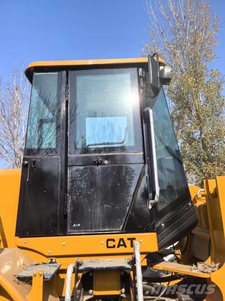 CAT 966H Incarcator pe pneuri