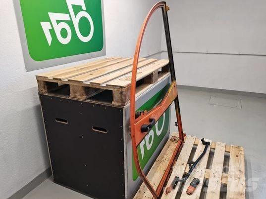 JLG 307 door Cabine si interior