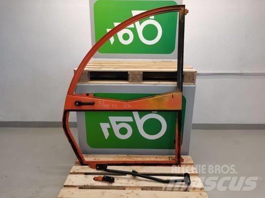 JLG 307 door Cabine si interior