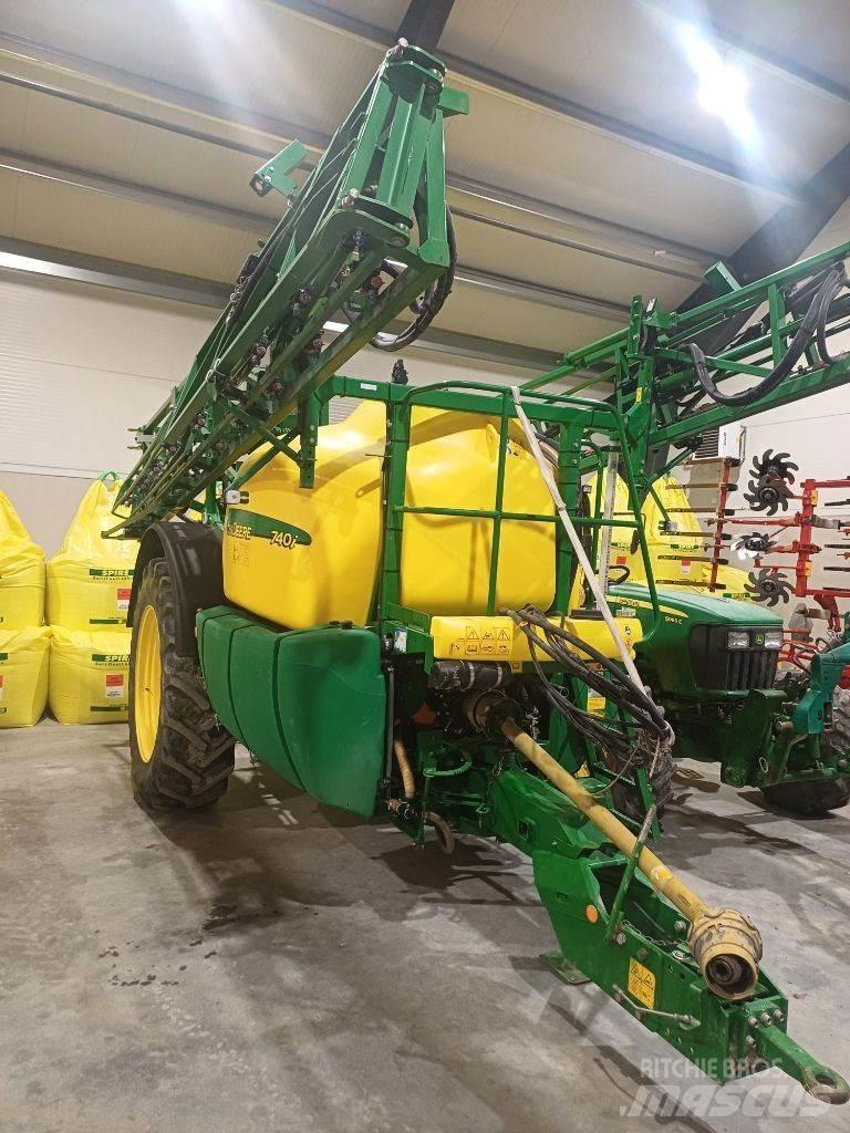 John Deere 740 i Tractoare agricole sprayers
