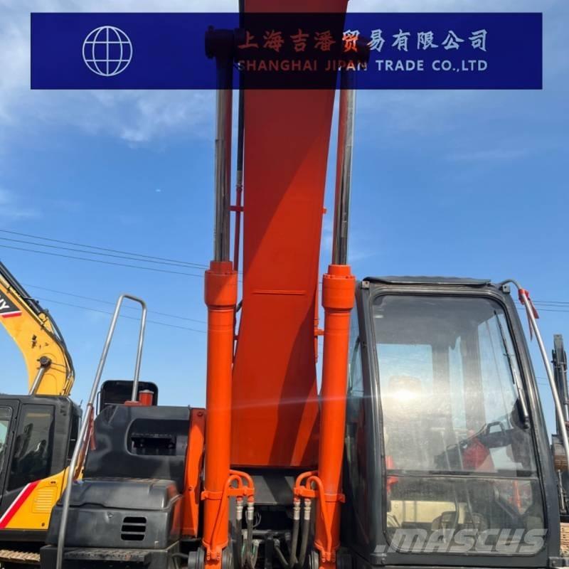 Hitachi ZX 240 Excavatoare pe șenile
