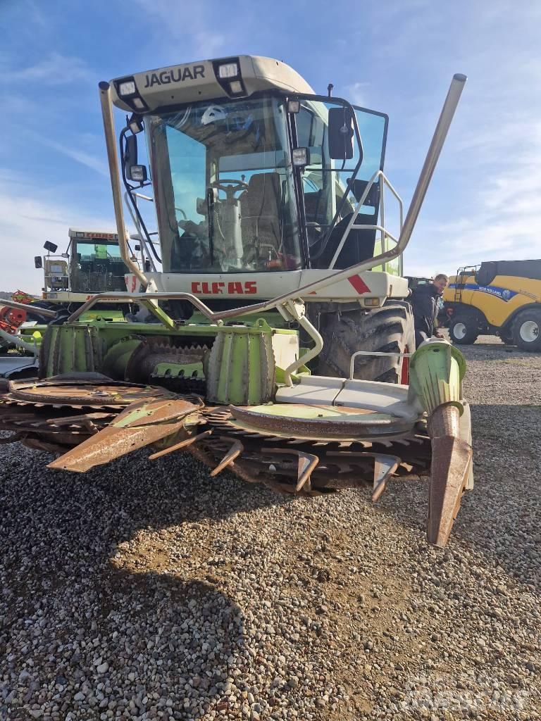 CLAAS Jaguar 850 Culegatoare de nutret