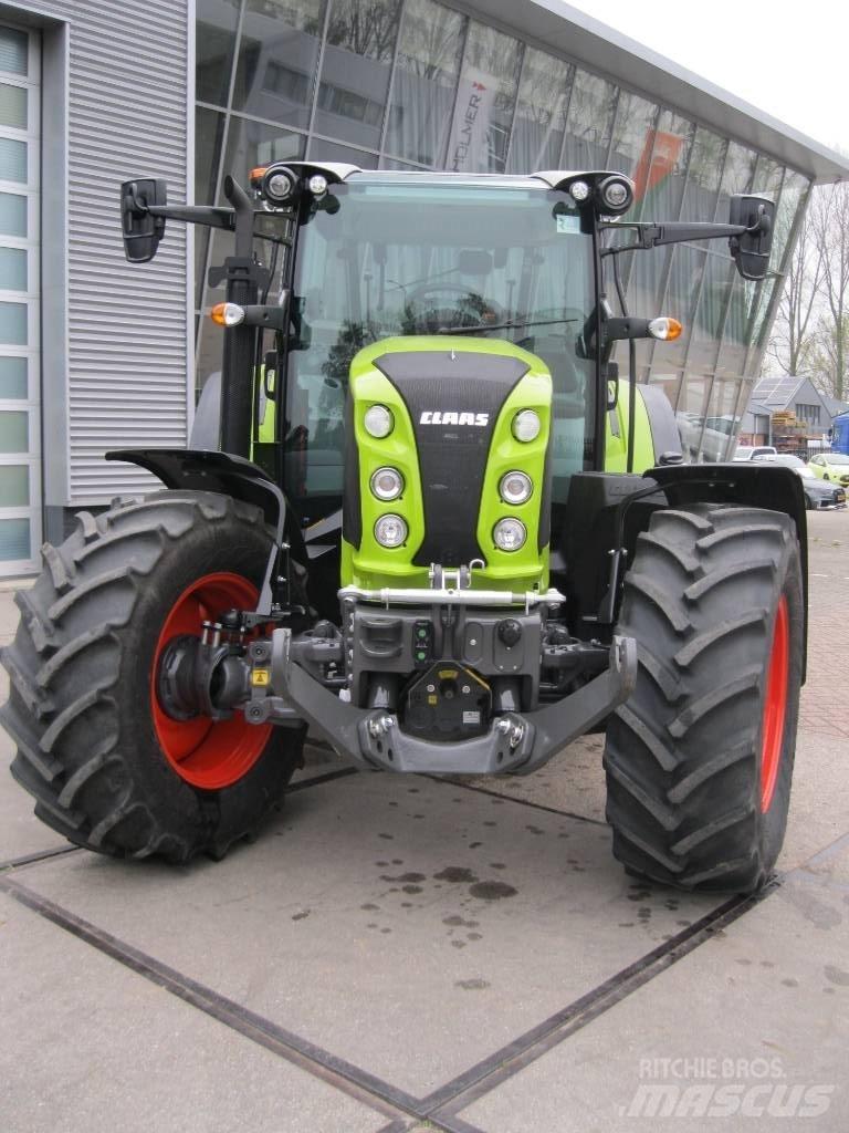 Claas Arion 470 Tractoare