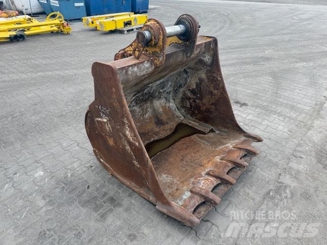 CAT M 320 BUCKET Excavator