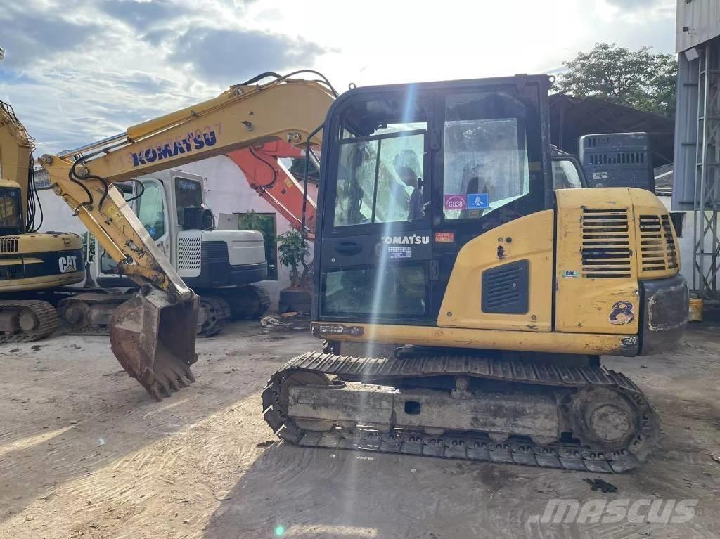 Komatsu PC 60-8 Excavatoare pe șenile
