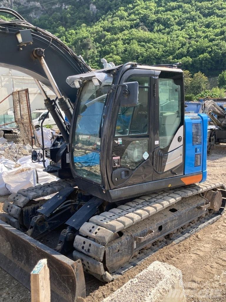 Hitachi ZX 135 US-6 Excavatoare pe șenile

