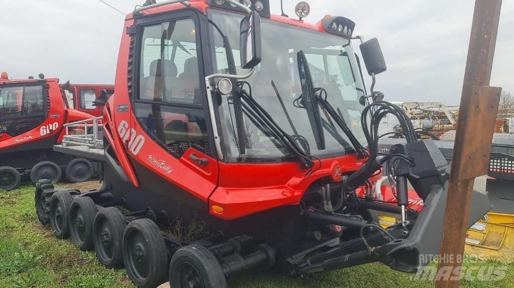  PistenBully  600 Utilaje deszapezire