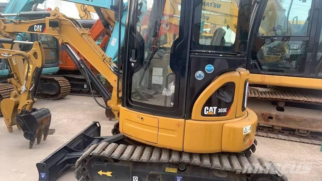CAT 303 Excavatoare pe șenile
