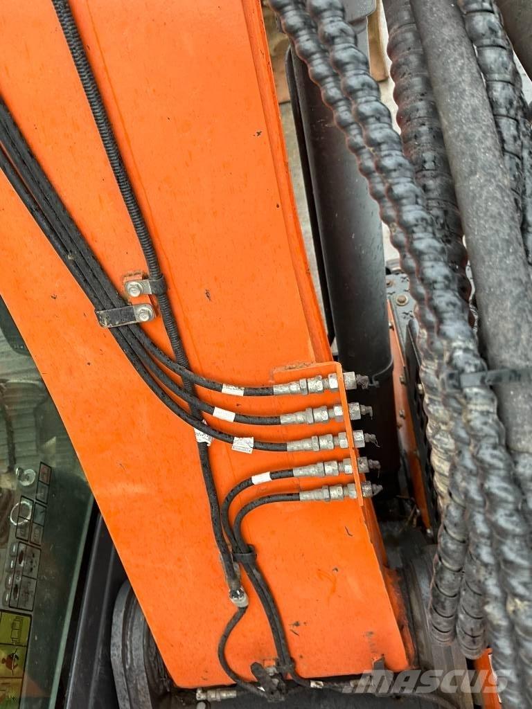 Doosan DX 140 LCR Excavatoare pe șenile
