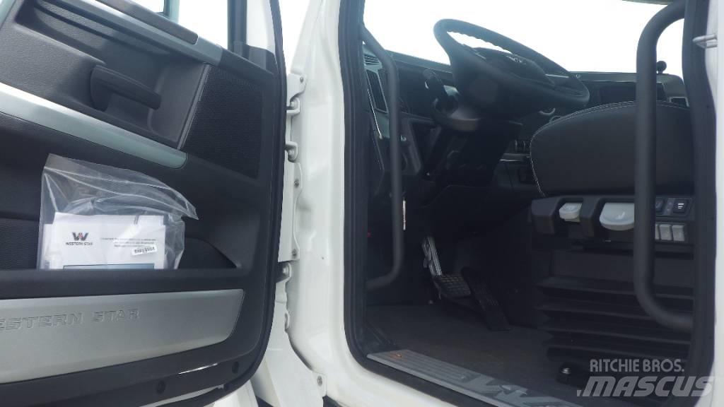 Western Star 49 X Camion cabina sasiu