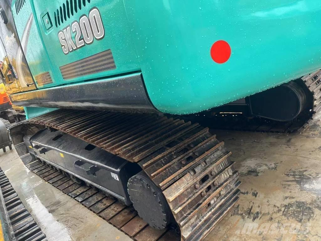 Kobelco SK 200-8 Excavatoare pe șenile
