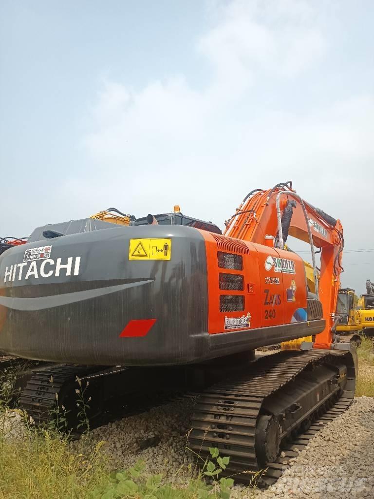 Hitachi ZX 240 Excavatoare pe șenile
