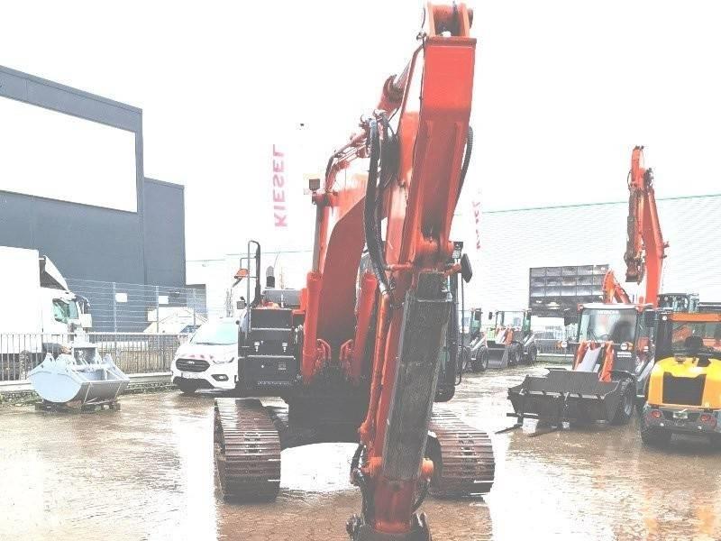 Hitachi ZX 210 LC-6 Excavatoare pe șenile
