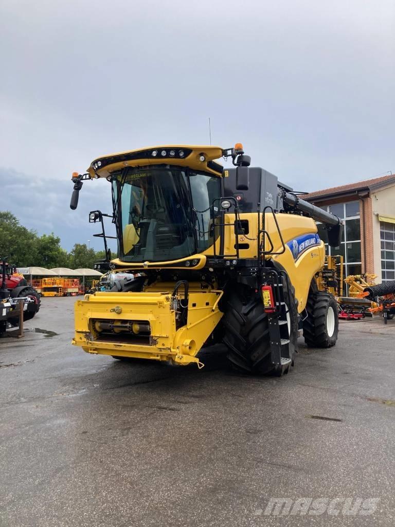 New Holland CR 8.90 Combine de secerat