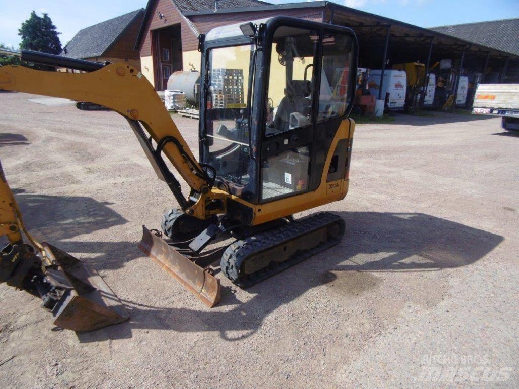 CAT Minigrävare Mini excavatoare < 7t