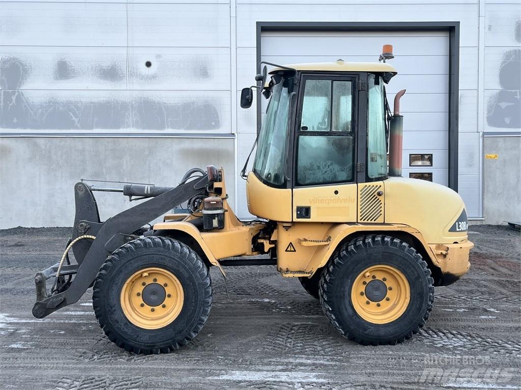 Volvo L 30 B Incarcator pe pneuri
