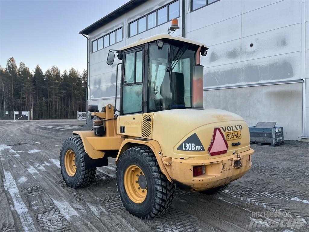 Volvo L 30 B Incarcator pe pneuri